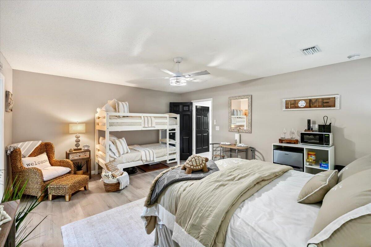 6613 Fairmont Street Navarre FL 32566