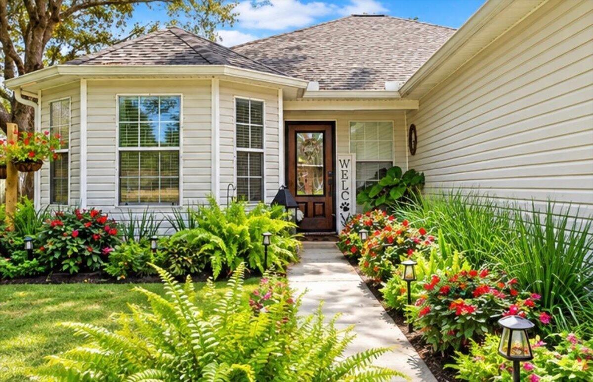 6613 Fairmont Street Navarre FL 32566