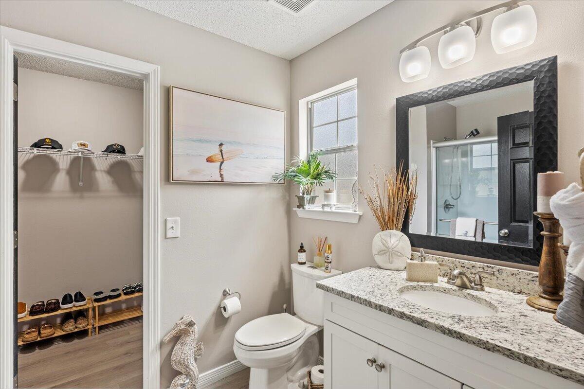 6613 Fairmont Street Navarre FL 32566