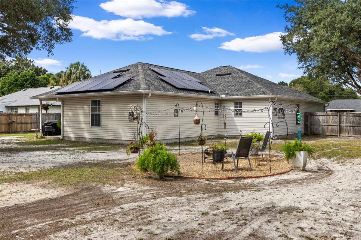 6613 Fairmont Street Navarre FL 32566