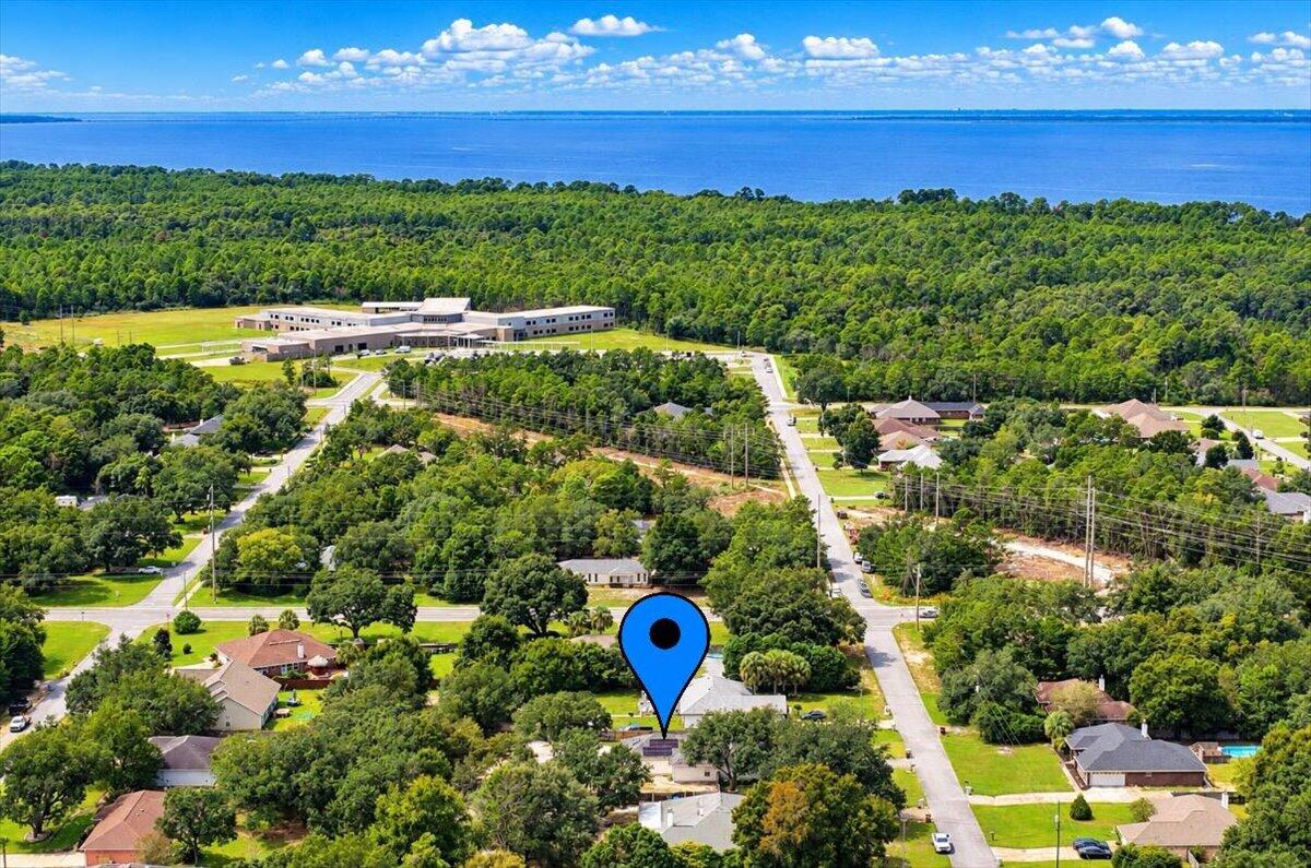 6613 Fairmont Street Navarre FL 32566