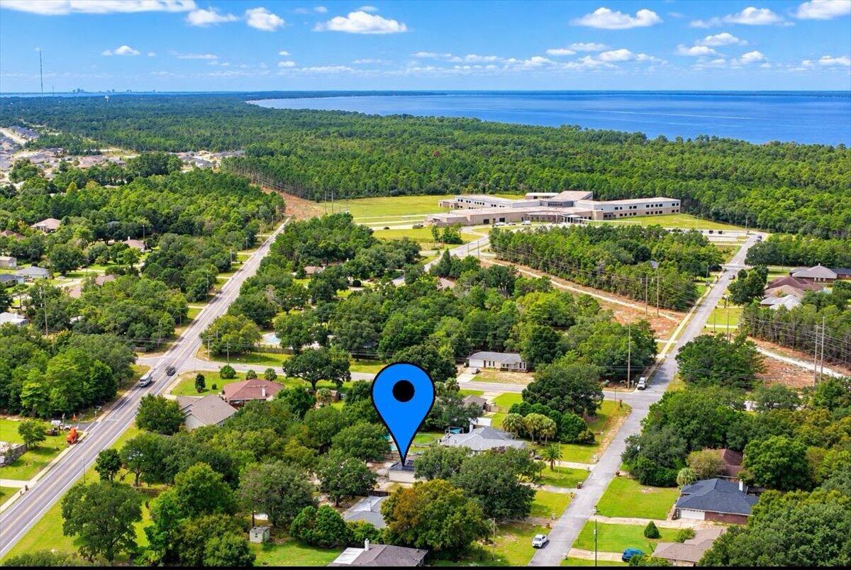 6613 Fairmont Street Navarre FL 32566