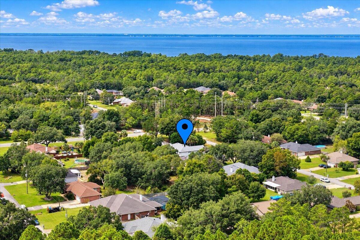 6613 Fairmont Street Navarre FL 32566