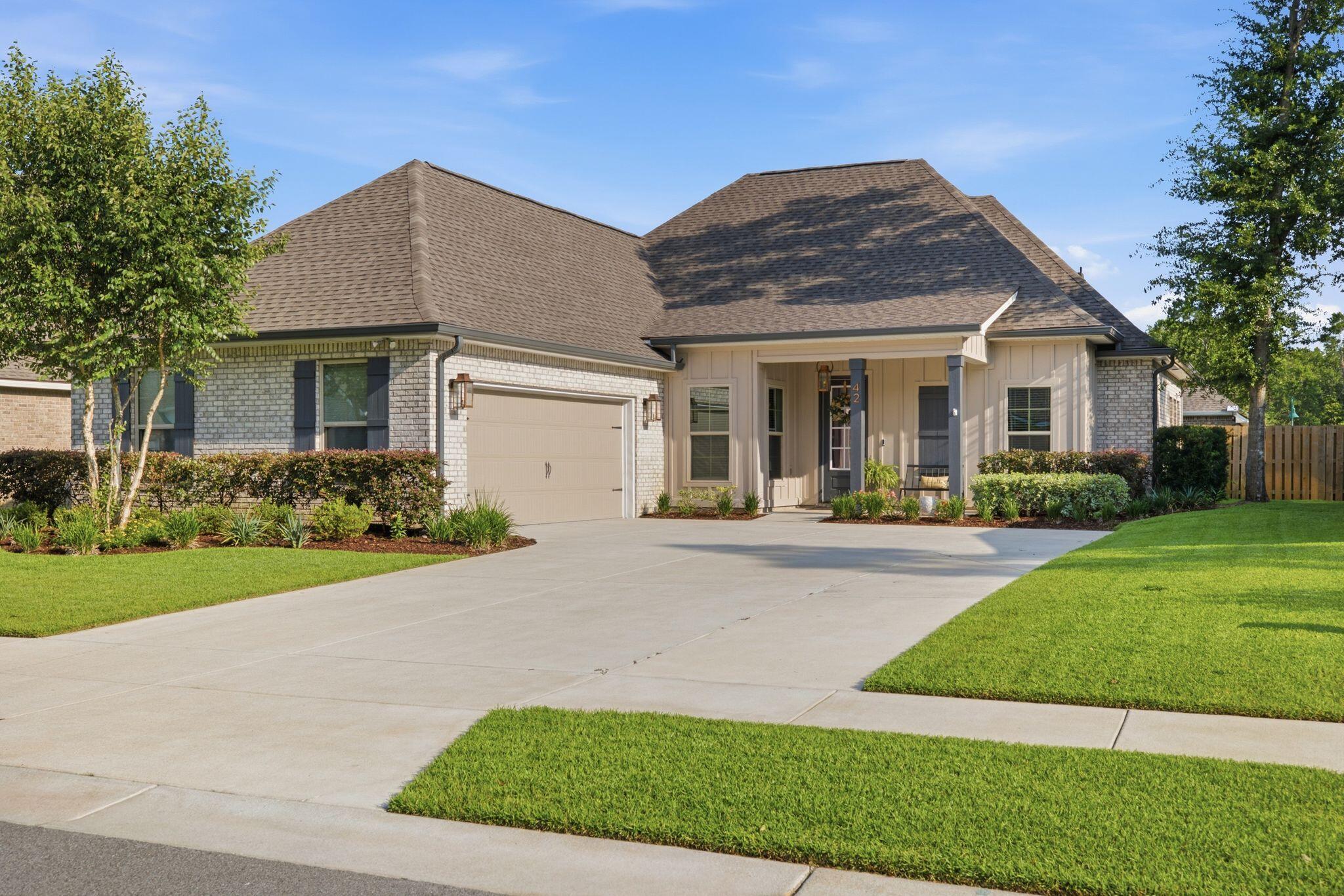 42 Flora Lane Freeport FL 32439