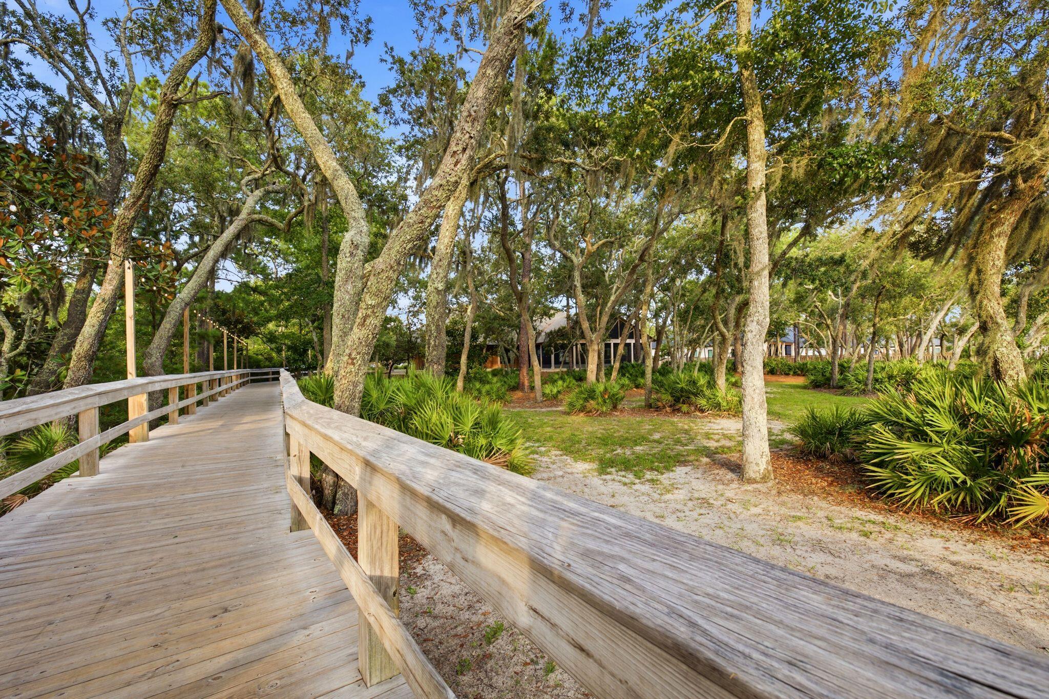 42 Flora Lane Freeport FL 32439