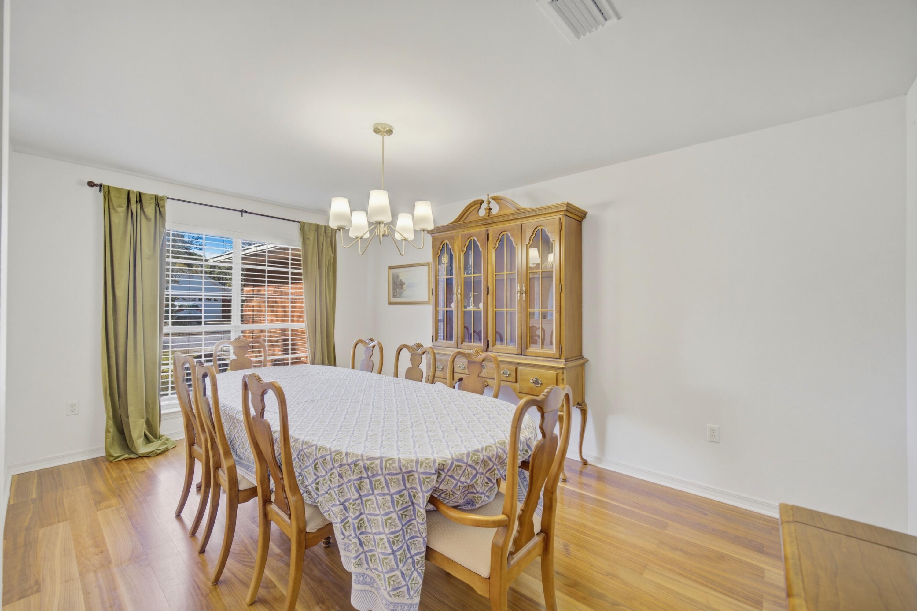 346 Louise Circle Destin FL 32541