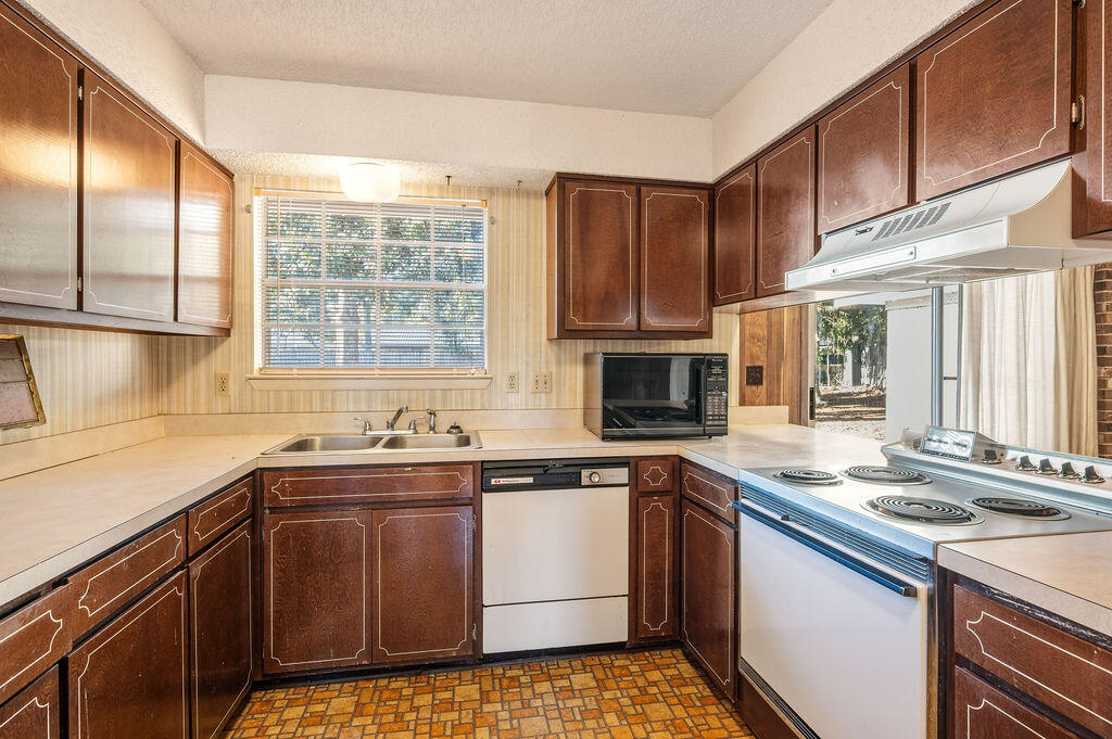 305 17th Street Niceville FL 32578
