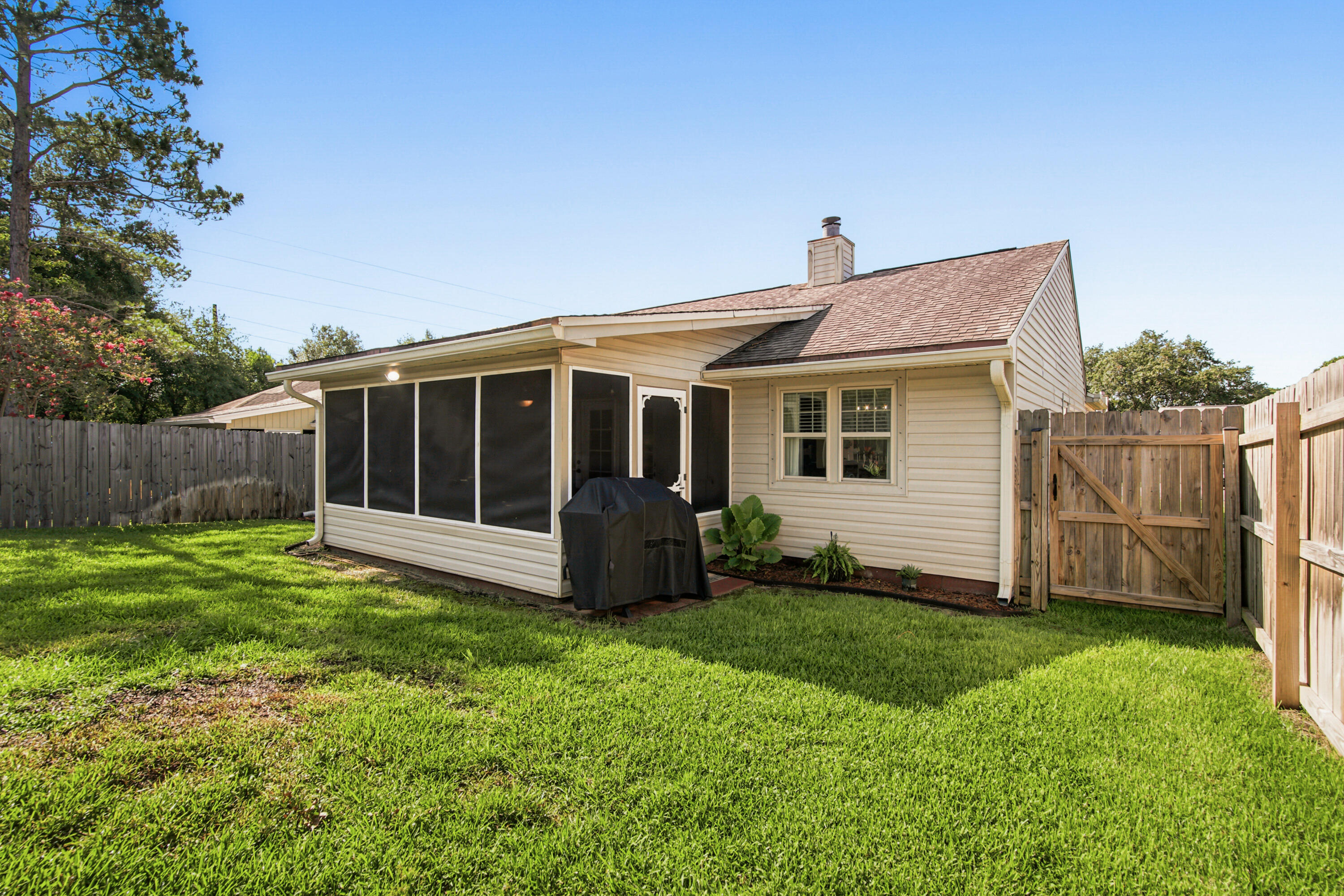 3793 Peachtree Way Niceville FL 32578