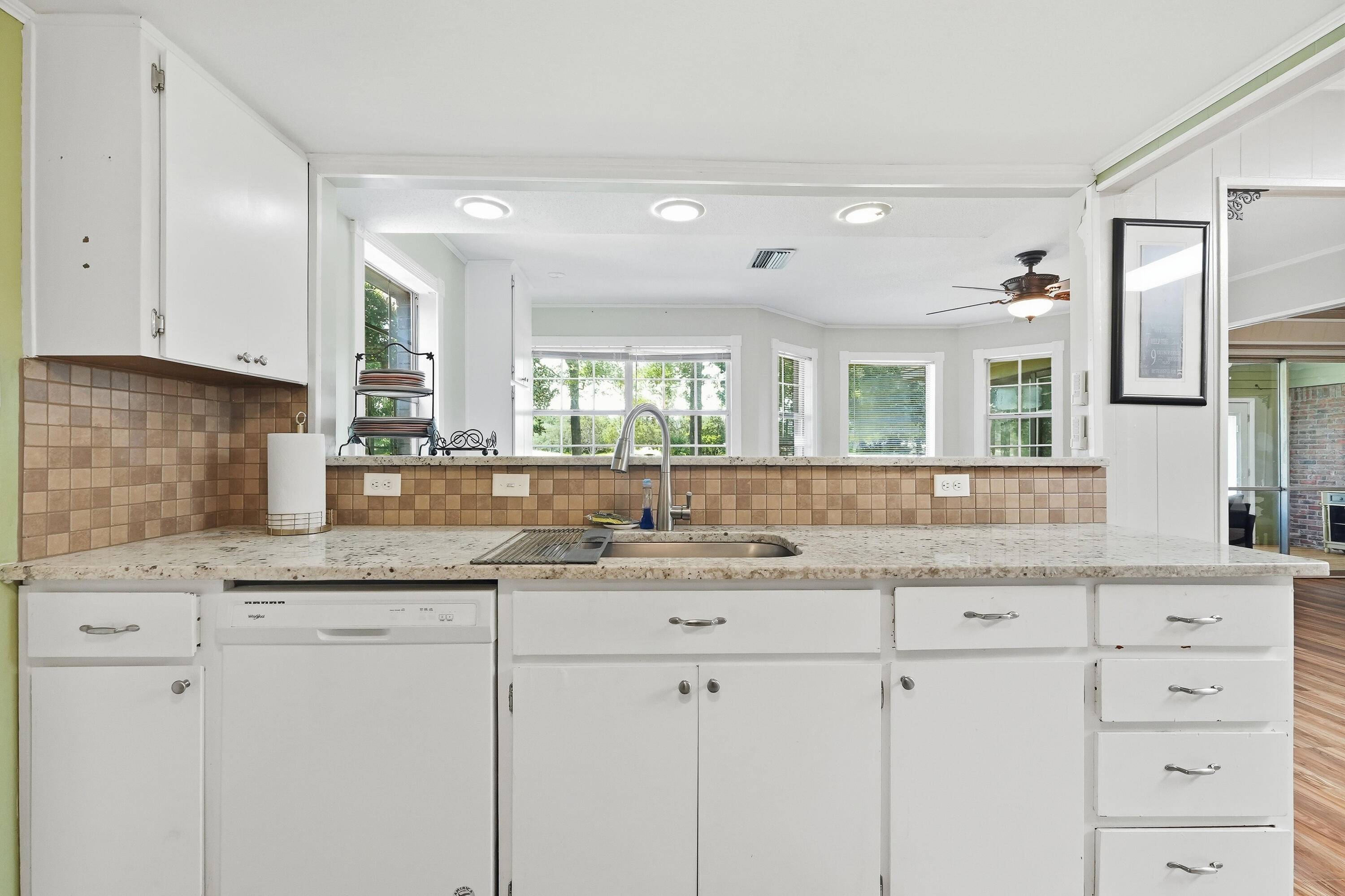 98 Country Club Road Shalimar FL 32579