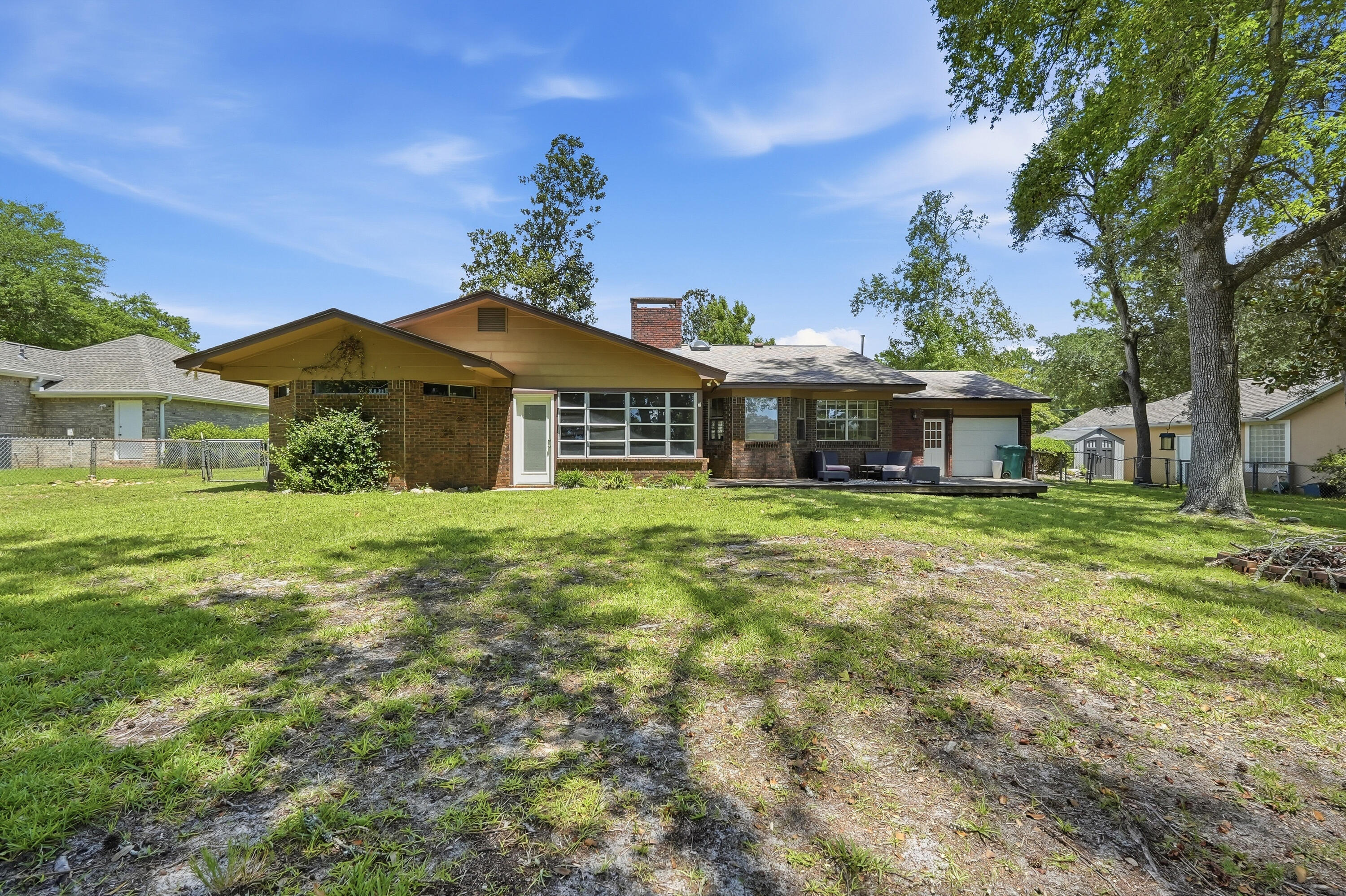 98 Country Club Road Shalimar FL 32579