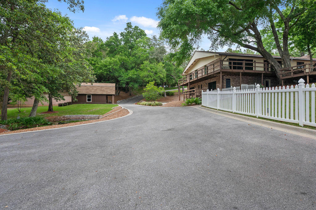 104 Bayou Drive Niceville FL 32578
