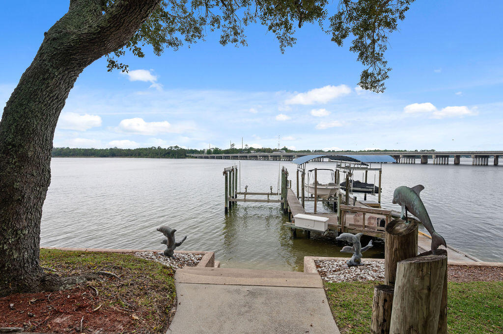 104 Bayou Drive Niceville FL 32578