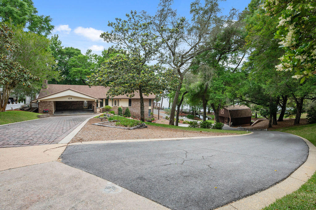 104 Bayou Drive Niceville FL 32578