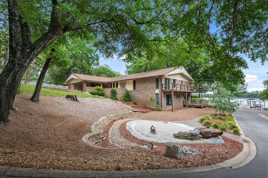 104 Bayou Drive Niceville FL 32578