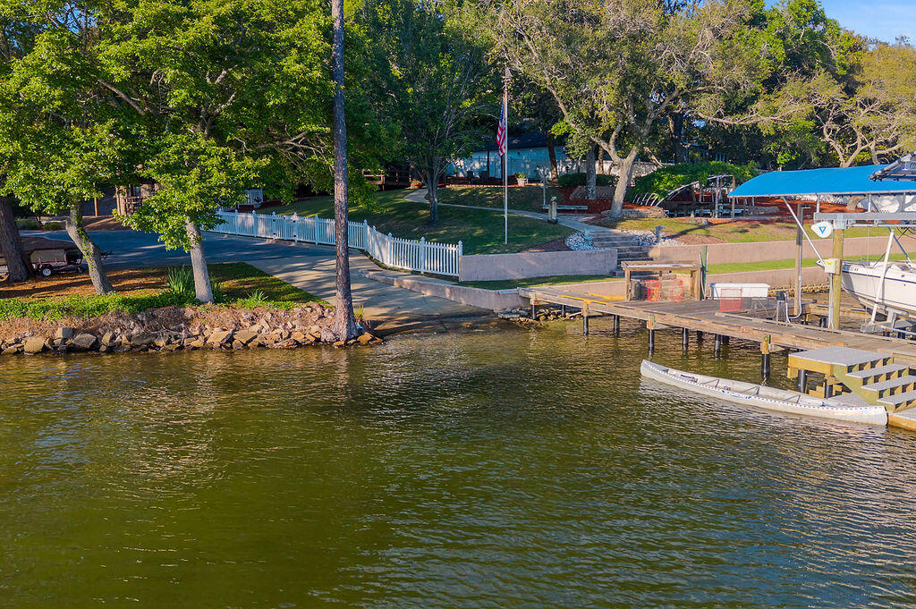 104 Bayou Drive Niceville FL 32578