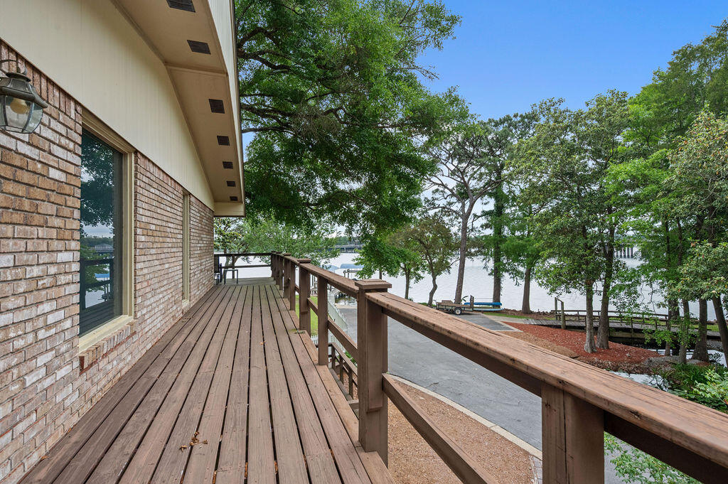 104 Bayou Drive Niceville FL 32578