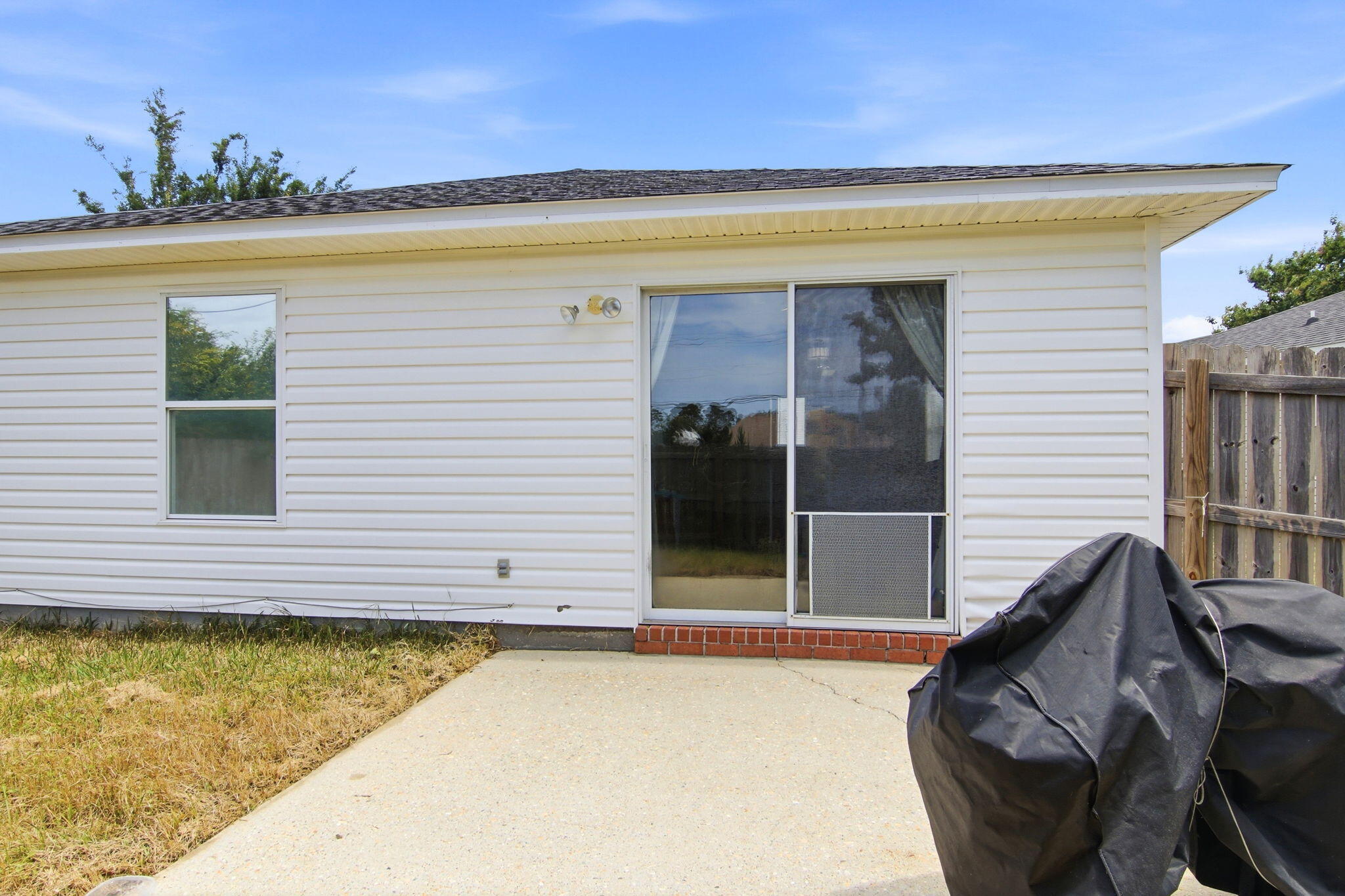 7660 Chablis Circle Navarre FL 32566