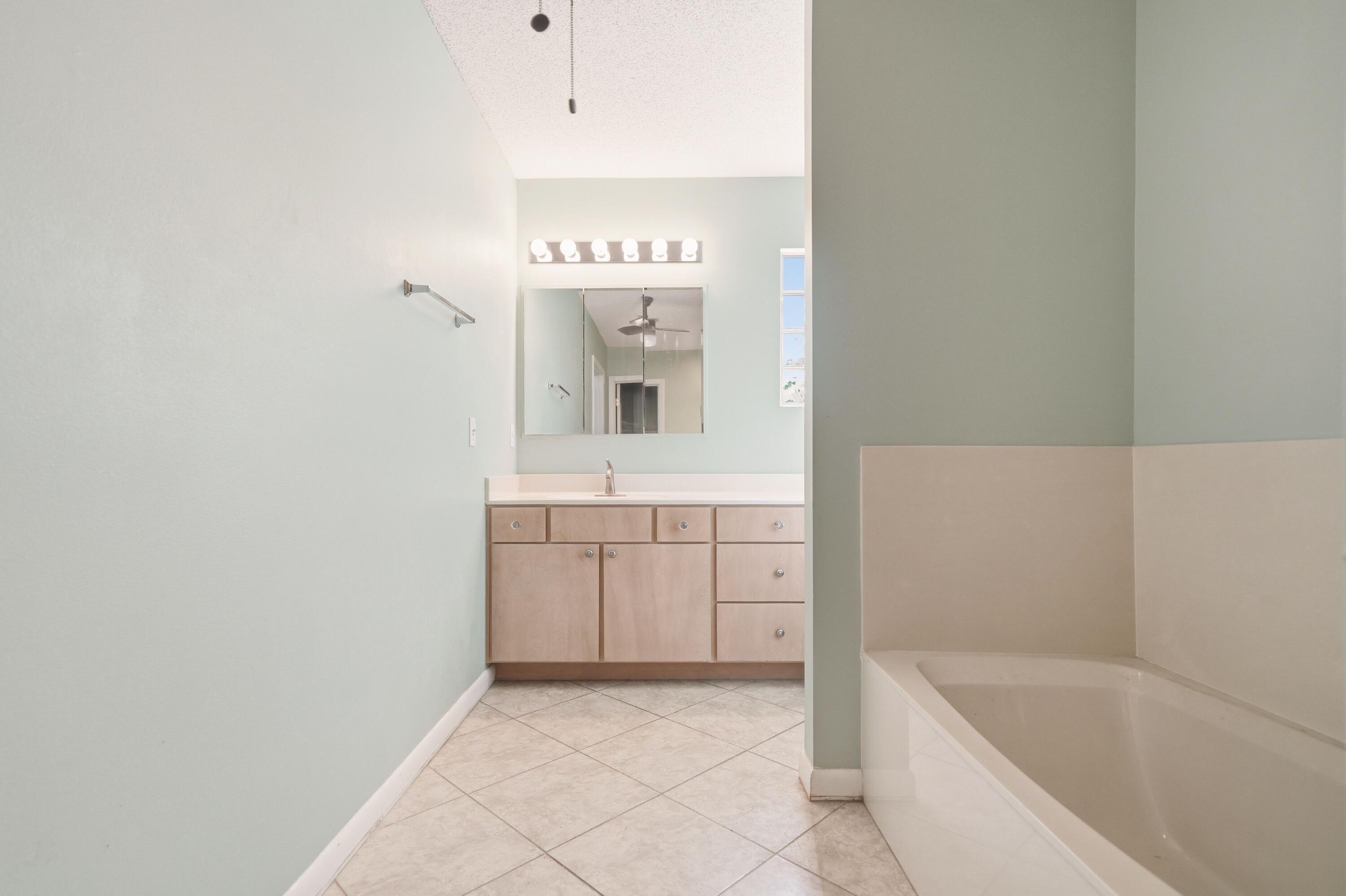 827 Fairway Lakes Drive Niceville FL 32578