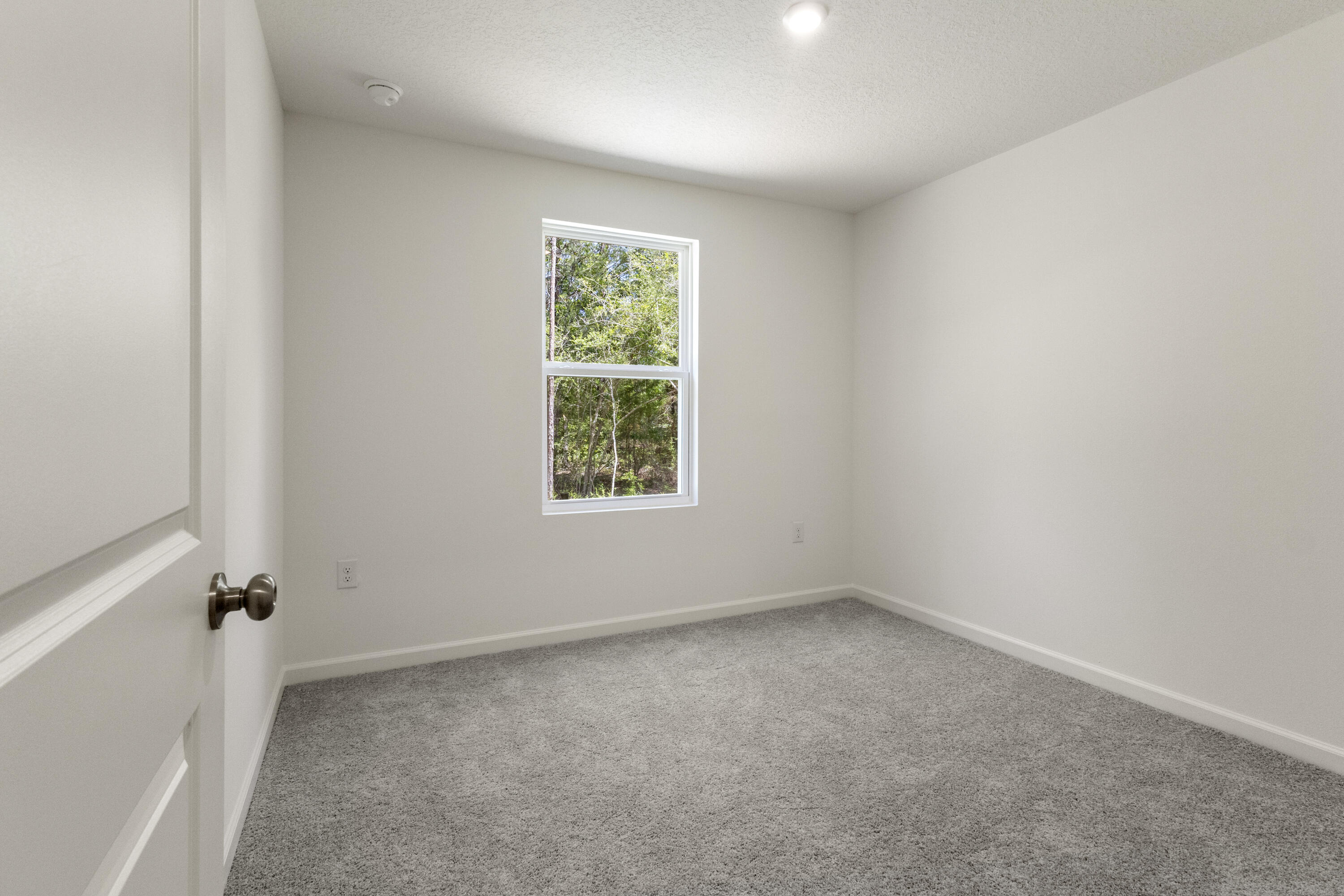 402 E Tiger Lily Lane Defuniak Springs FL 32433