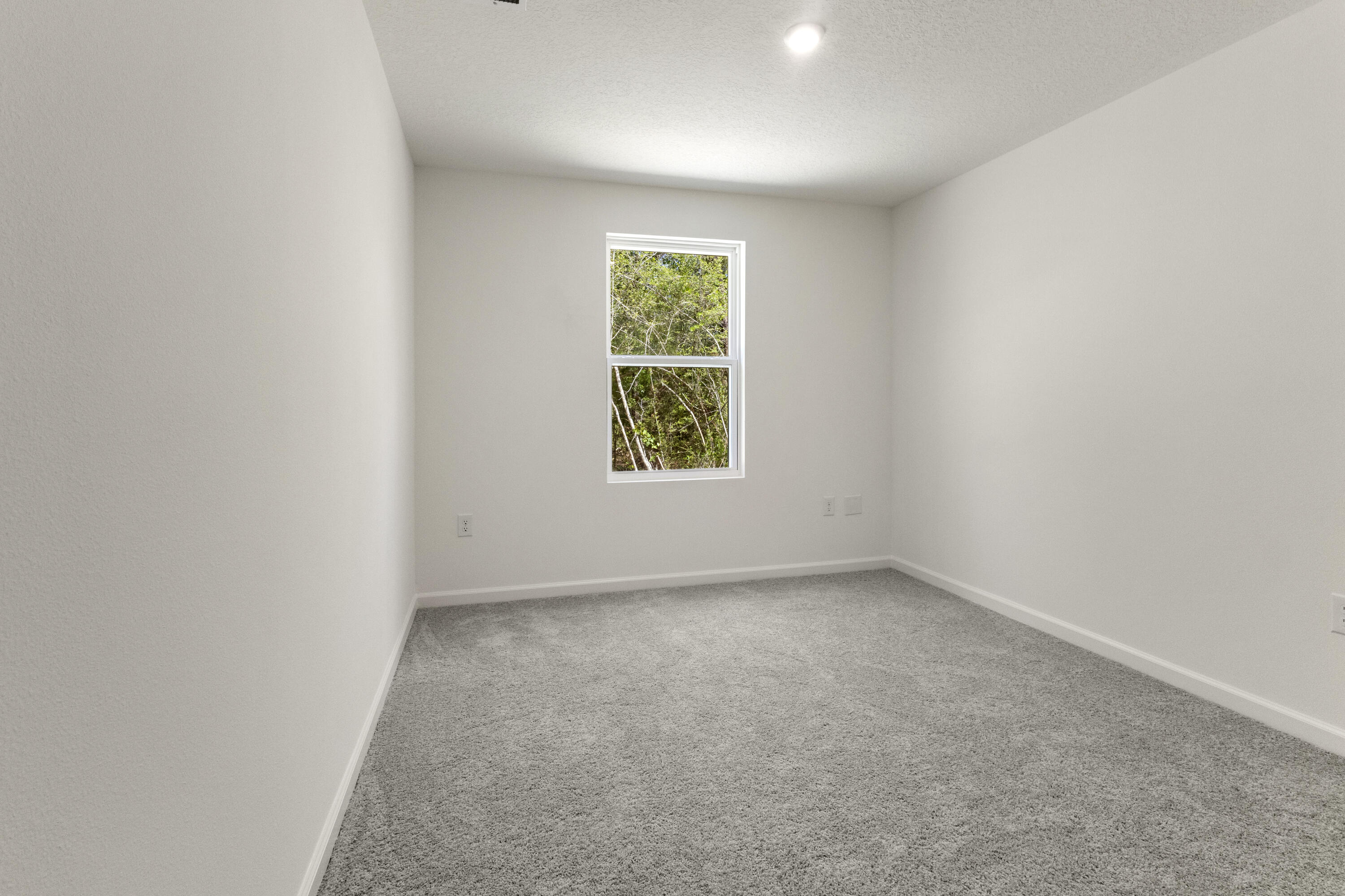 402 E Tiger Lily Lane Defuniak Springs FL 32433