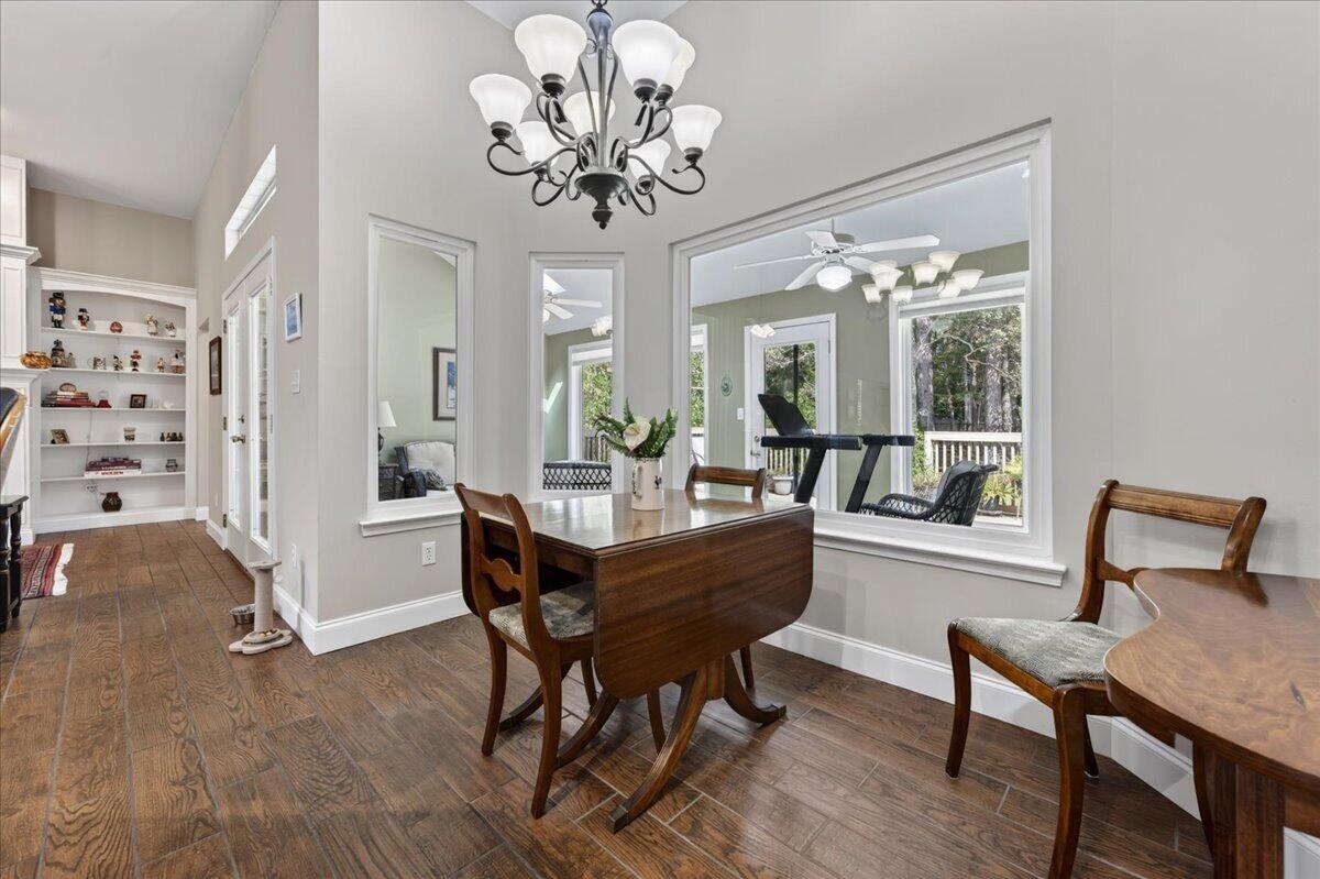 205 Yacht Club Drive Niceville FL 32578