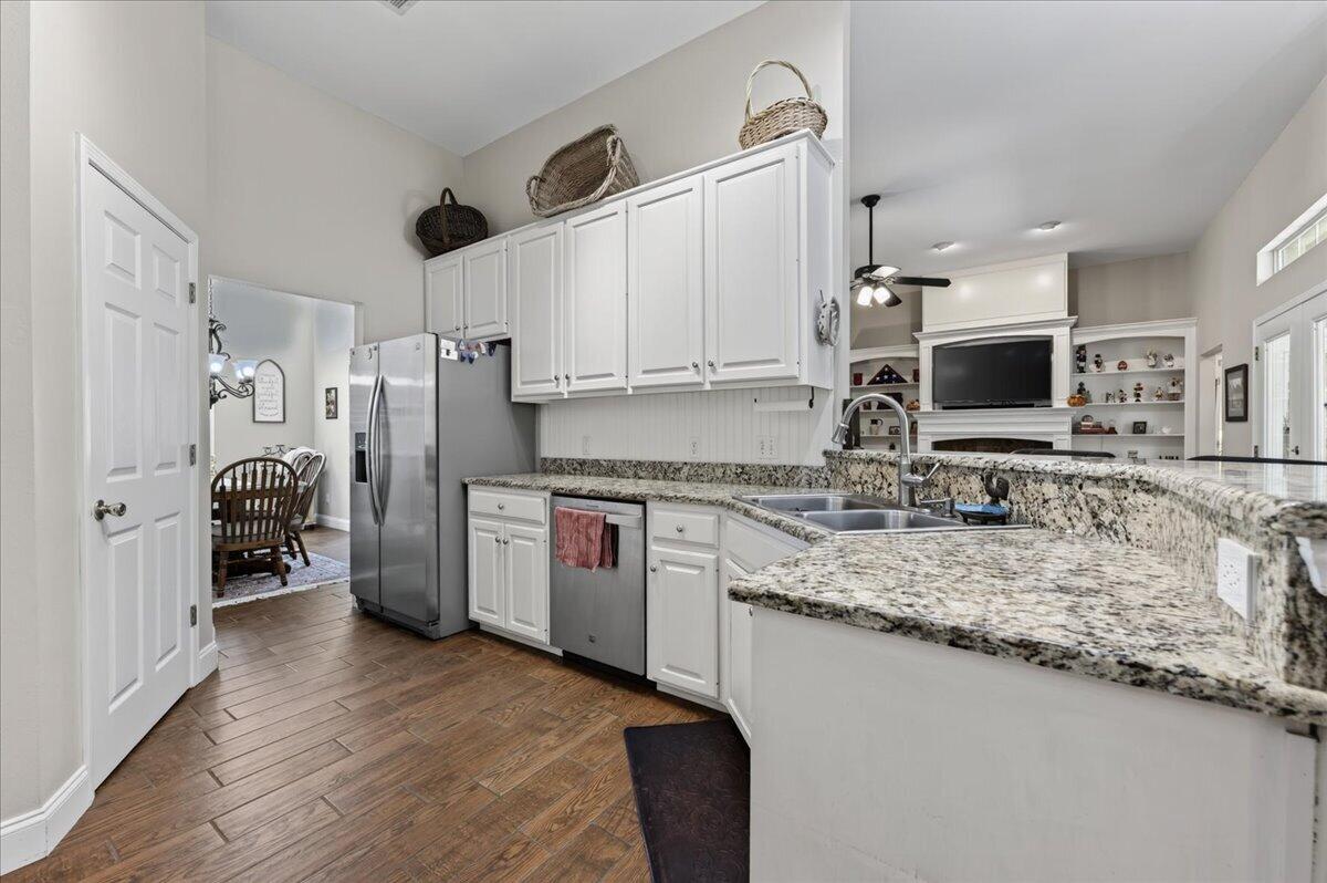 205 Yacht Club Drive Niceville FL 32578