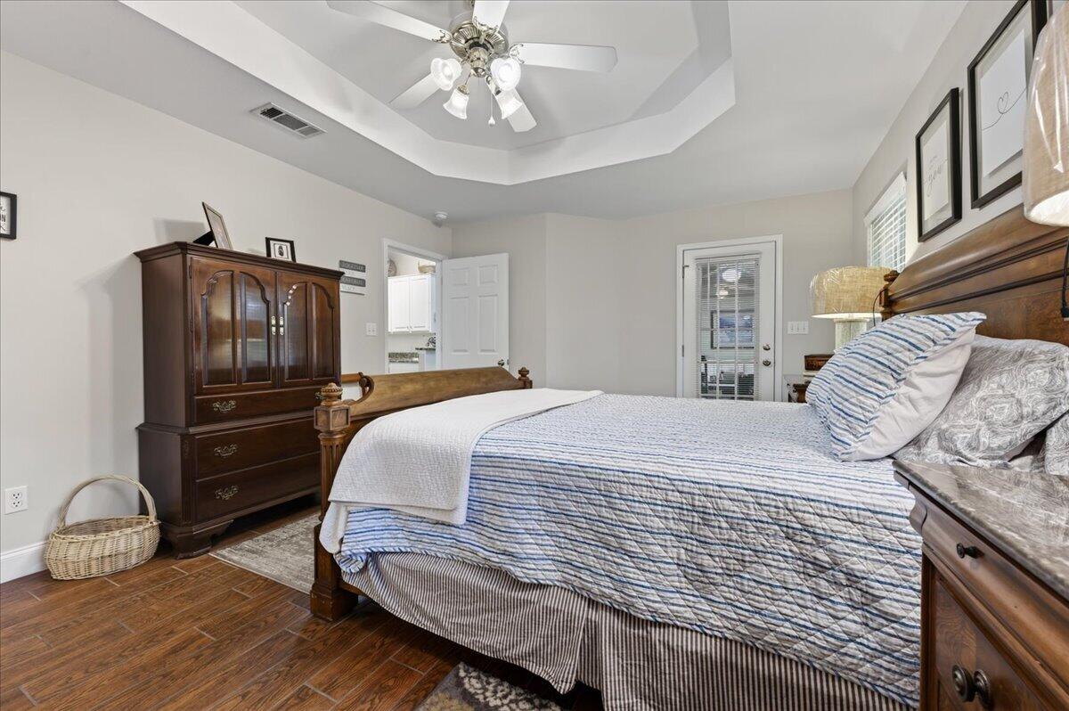205 Yacht Club Drive Niceville FL 32578
