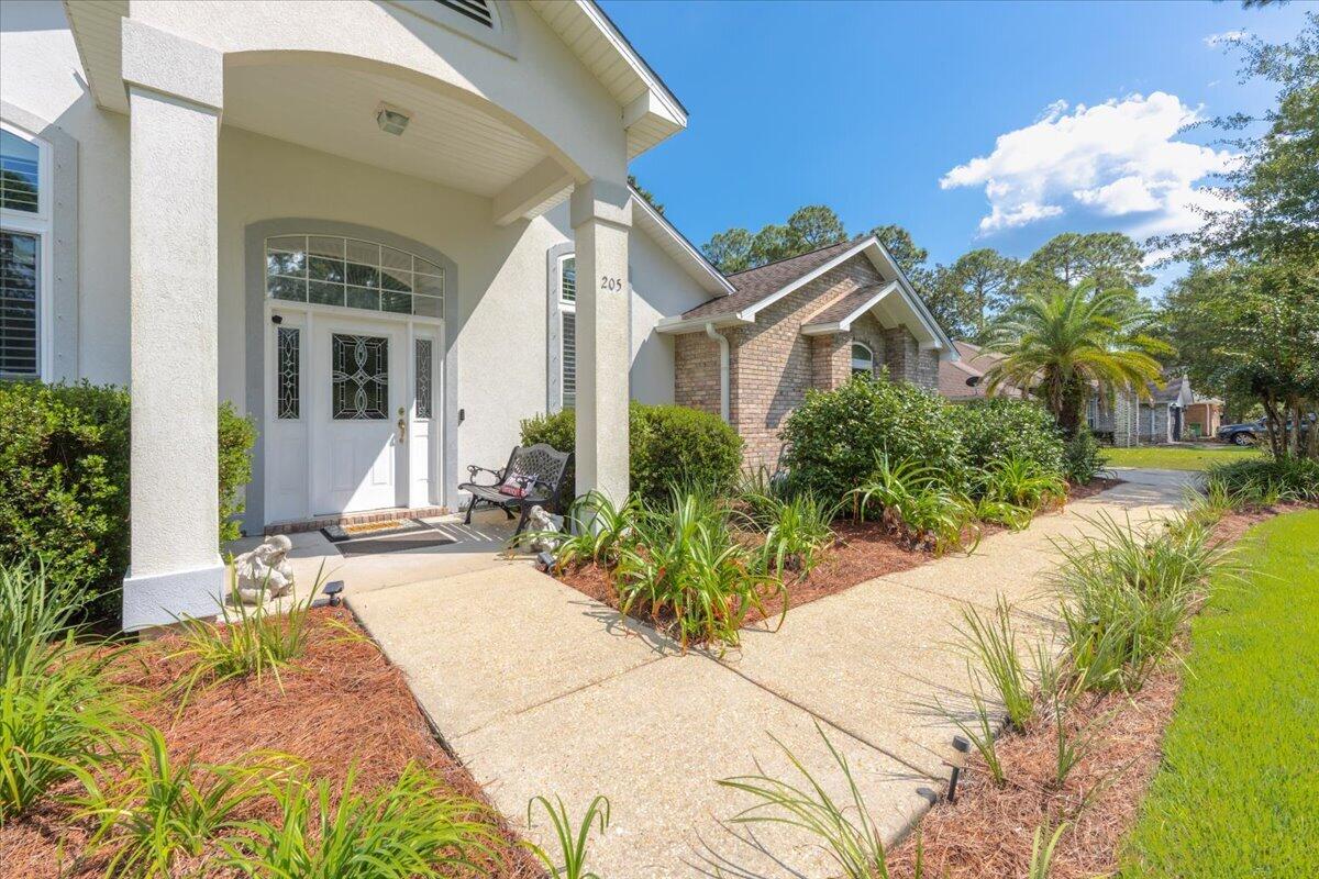 205 Yacht Club Drive Niceville FL 32578