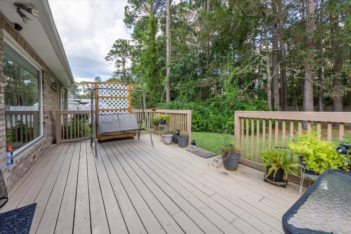 205 Yacht Club Drive Niceville FL 32578