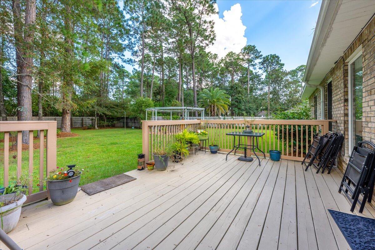 205 Yacht Club Drive Niceville FL 32578