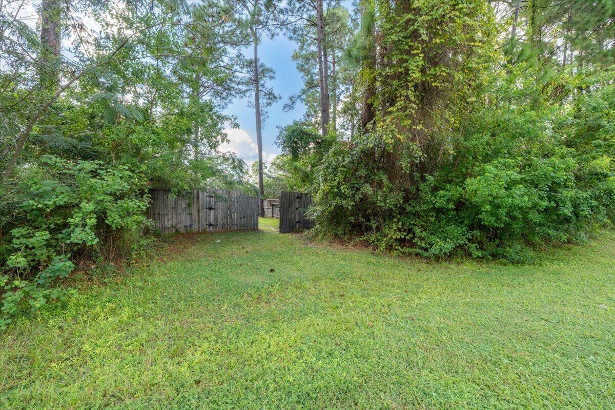 205 Yacht Club Drive Niceville FL 32578