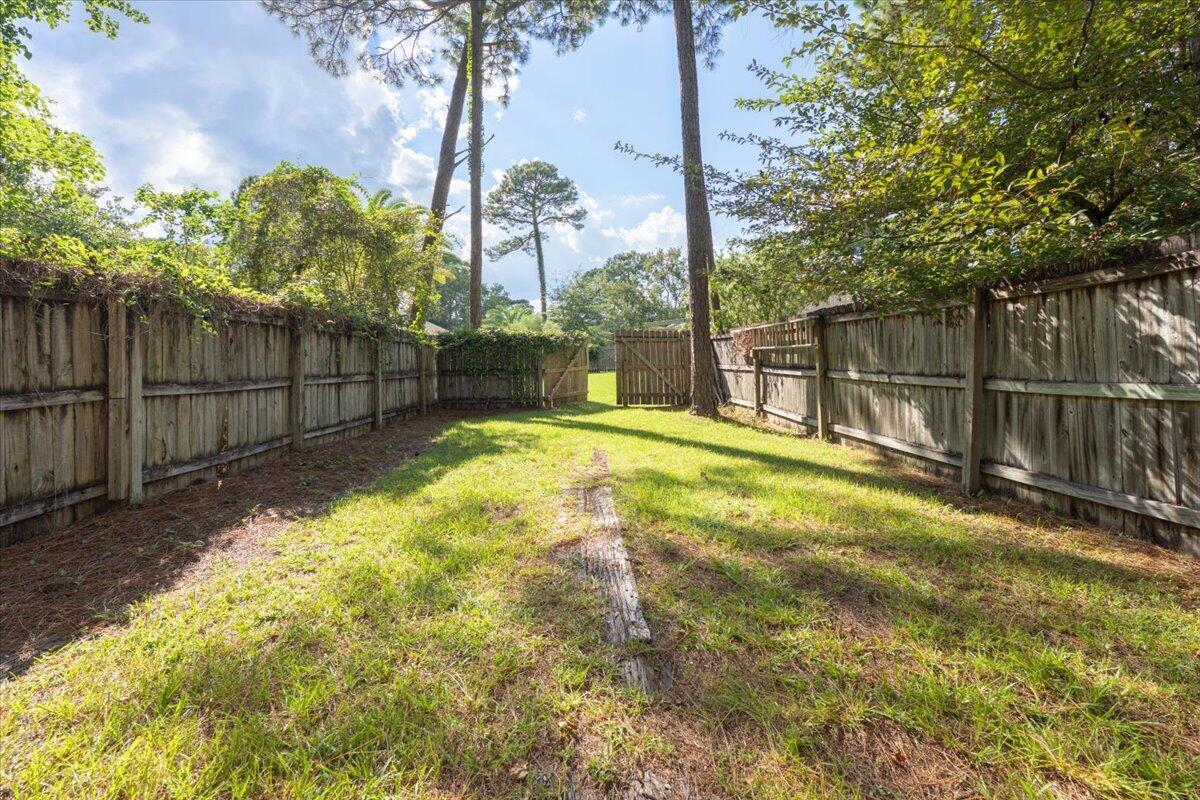 205 Yacht Club Drive Niceville FL 32578