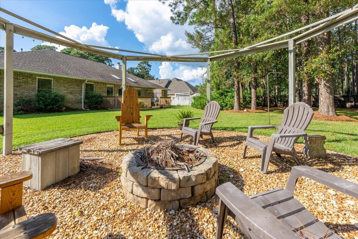 205 Yacht Club Drive Niceville FL 32578