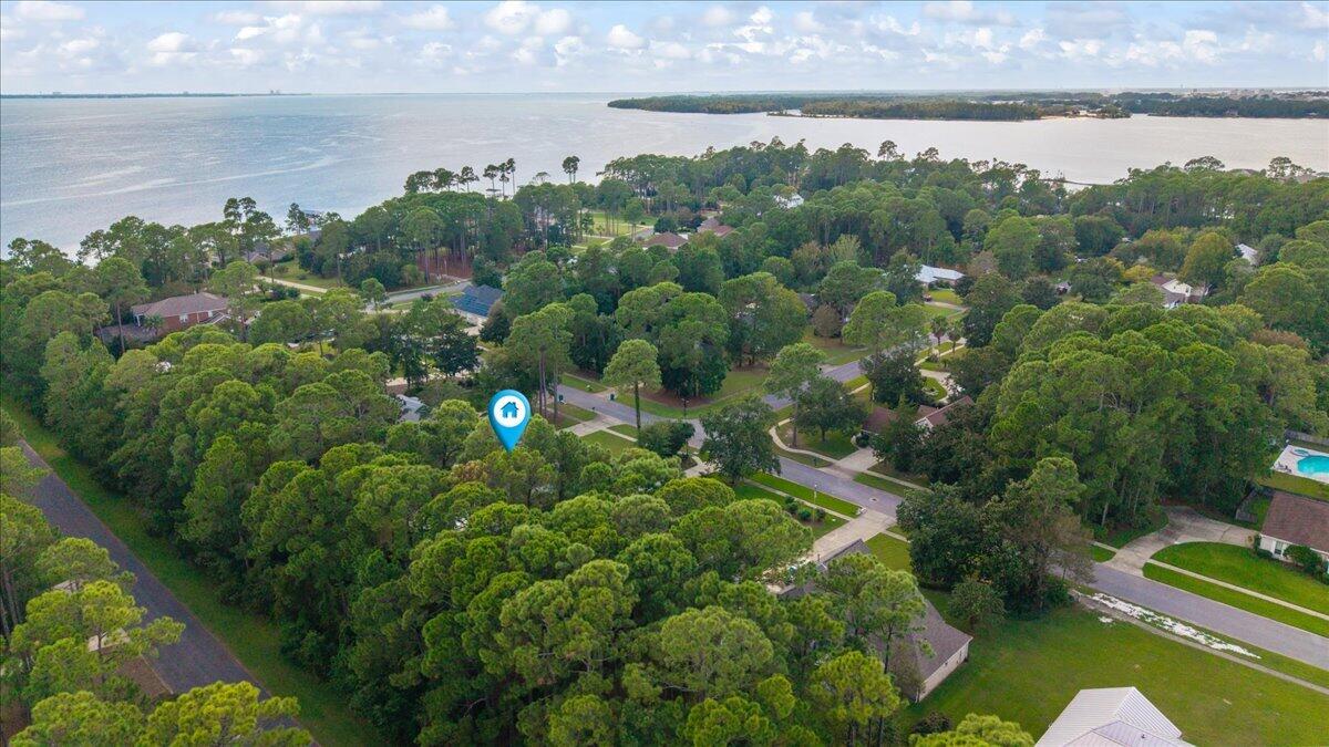 205 Yacht Club Drive Niceville FL 32578
