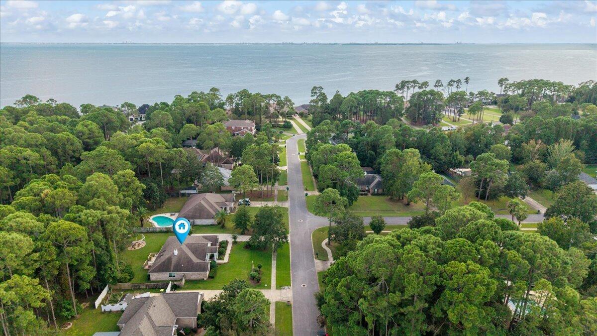 205 Yacht Club Drive Niceville FL 32578