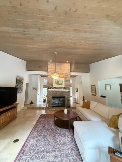 103 E Capri Cove Niceville FL 32578