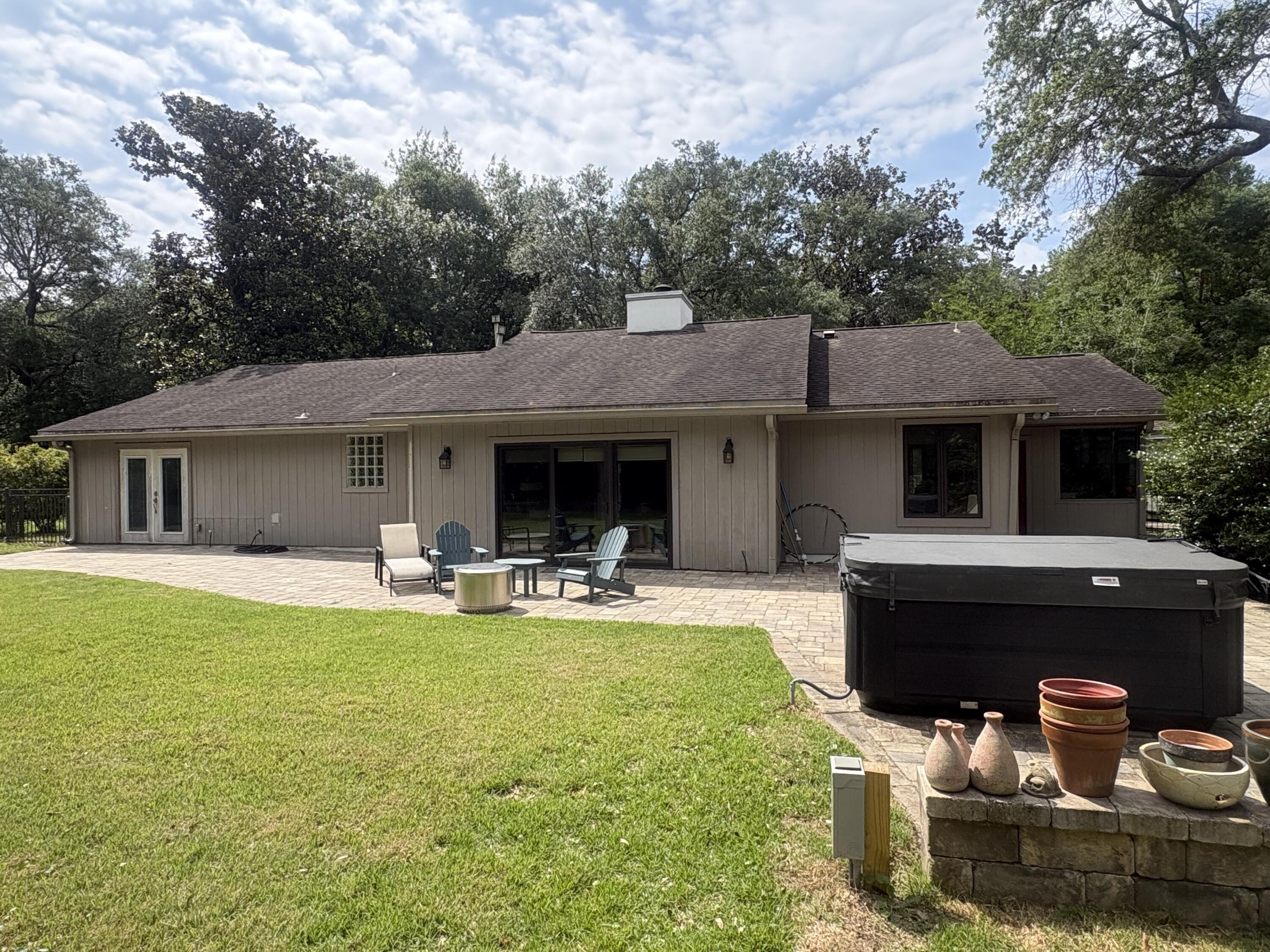 103 E Capri Cove Niceville FL 32578