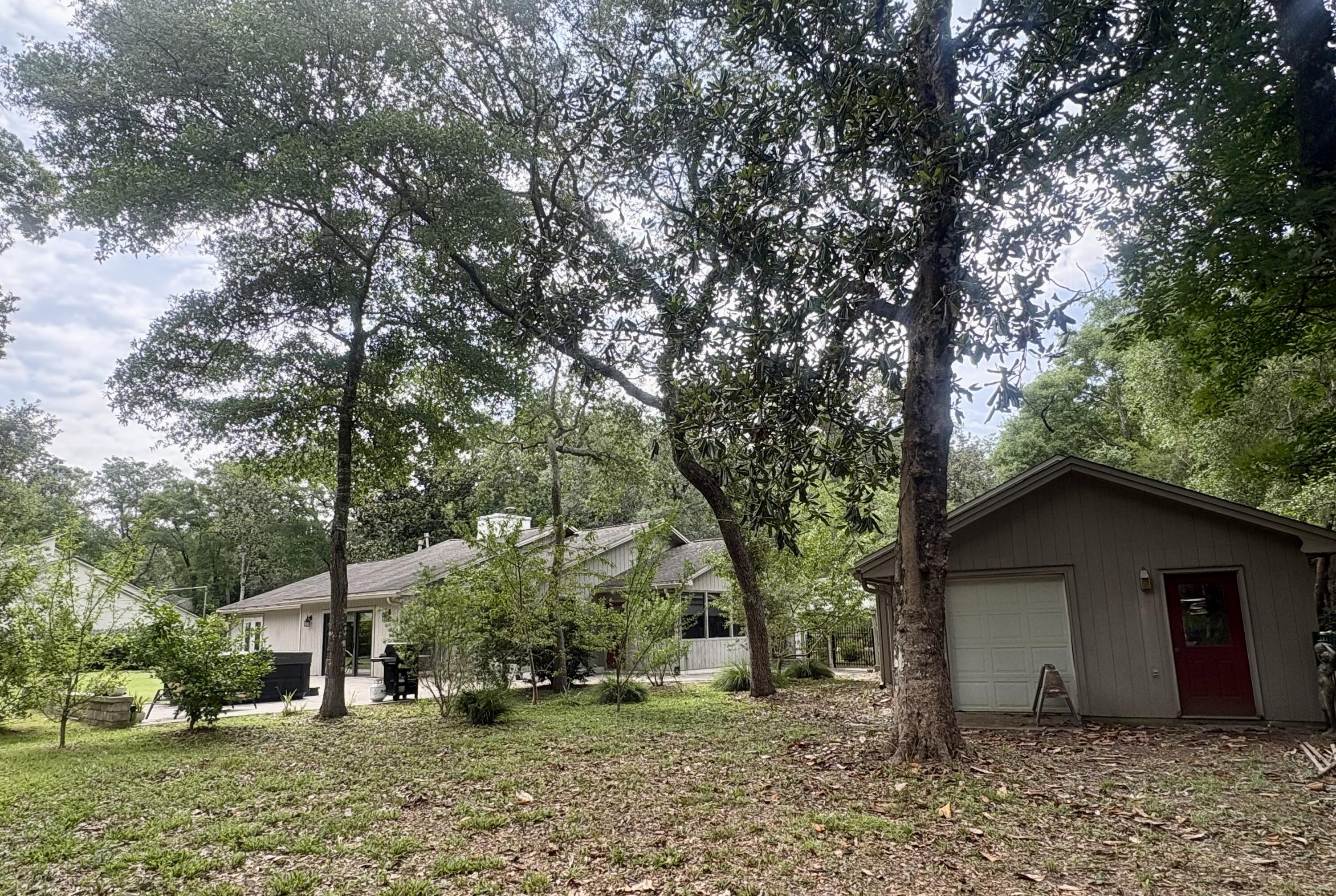 103 E Capri Cove Niceville FL 32578