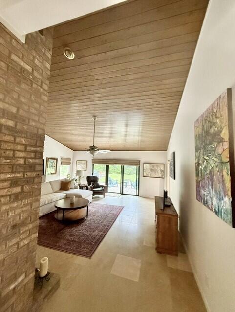 103 E Capri Cove Niceville FL 32578
