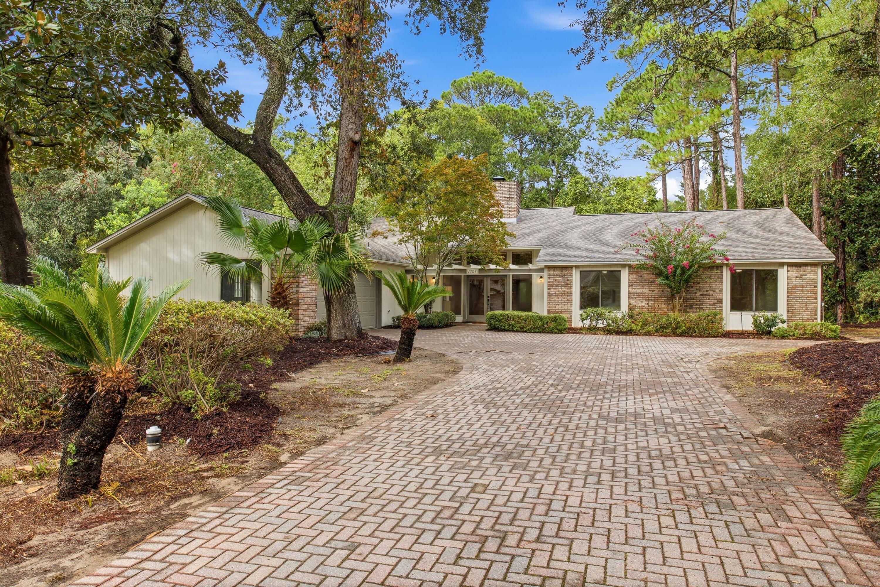 1307 Windward Circle Niceville FL 32578