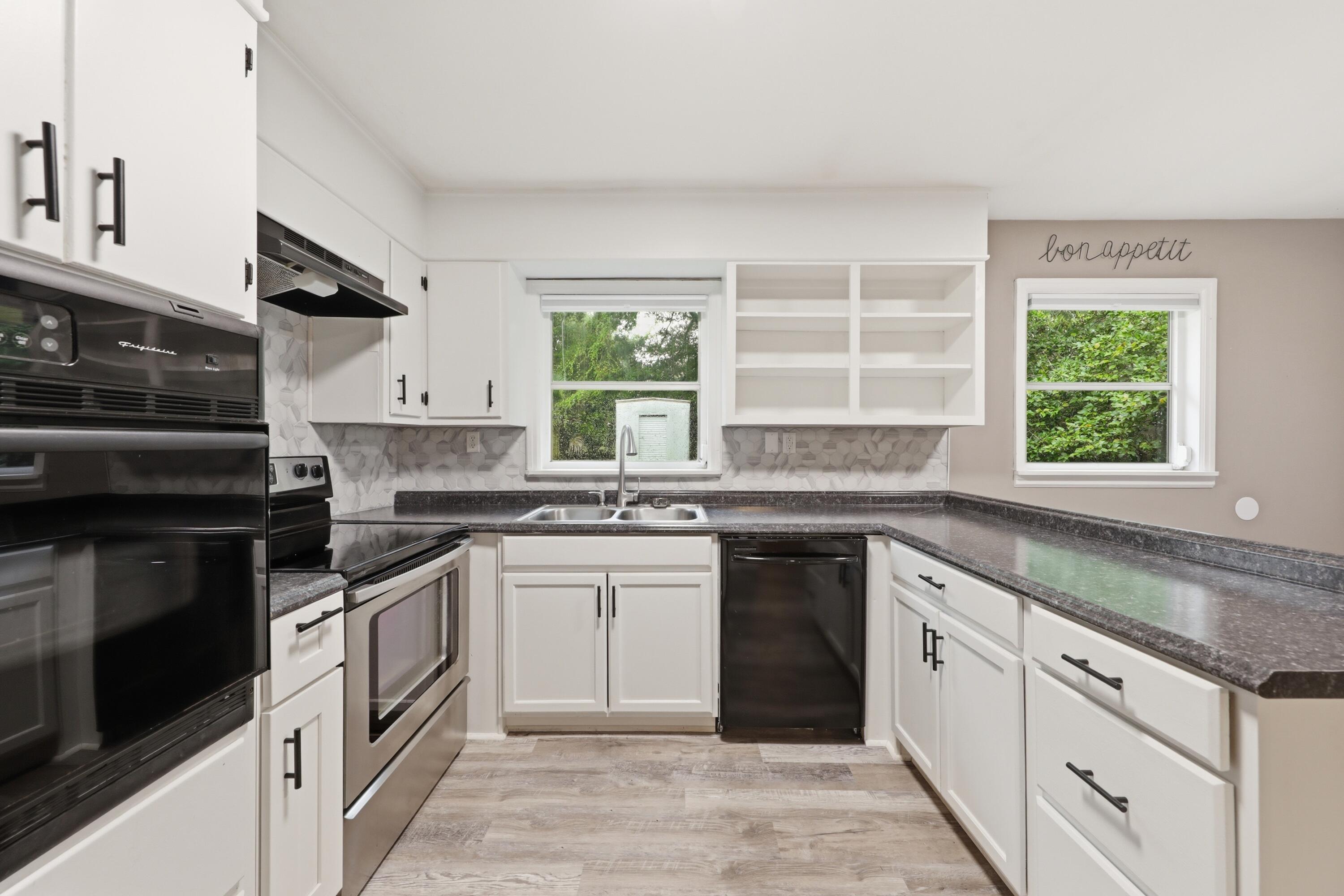 259 Edge Avenue Valparaiso FL 32580