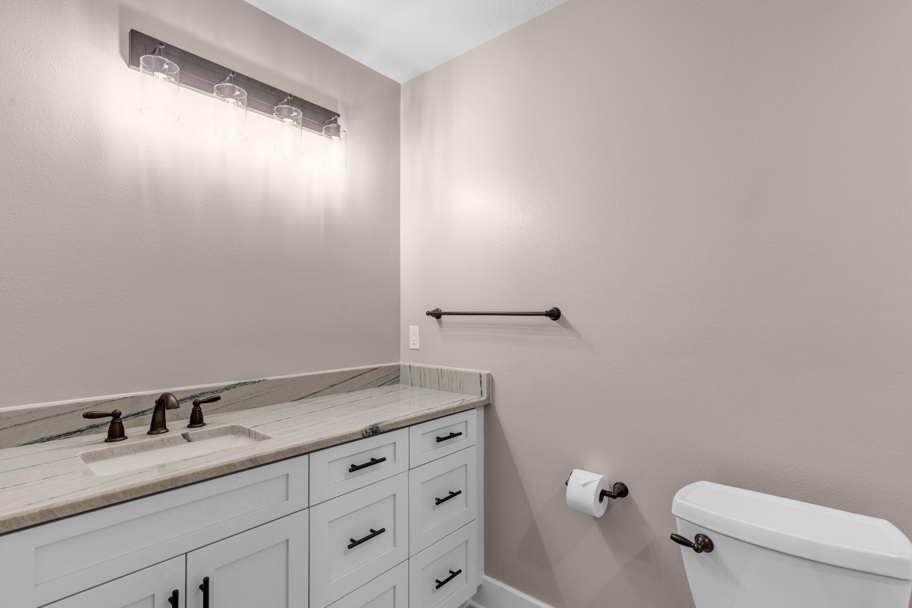 343 Oaklake Lane Niceville FL 32578