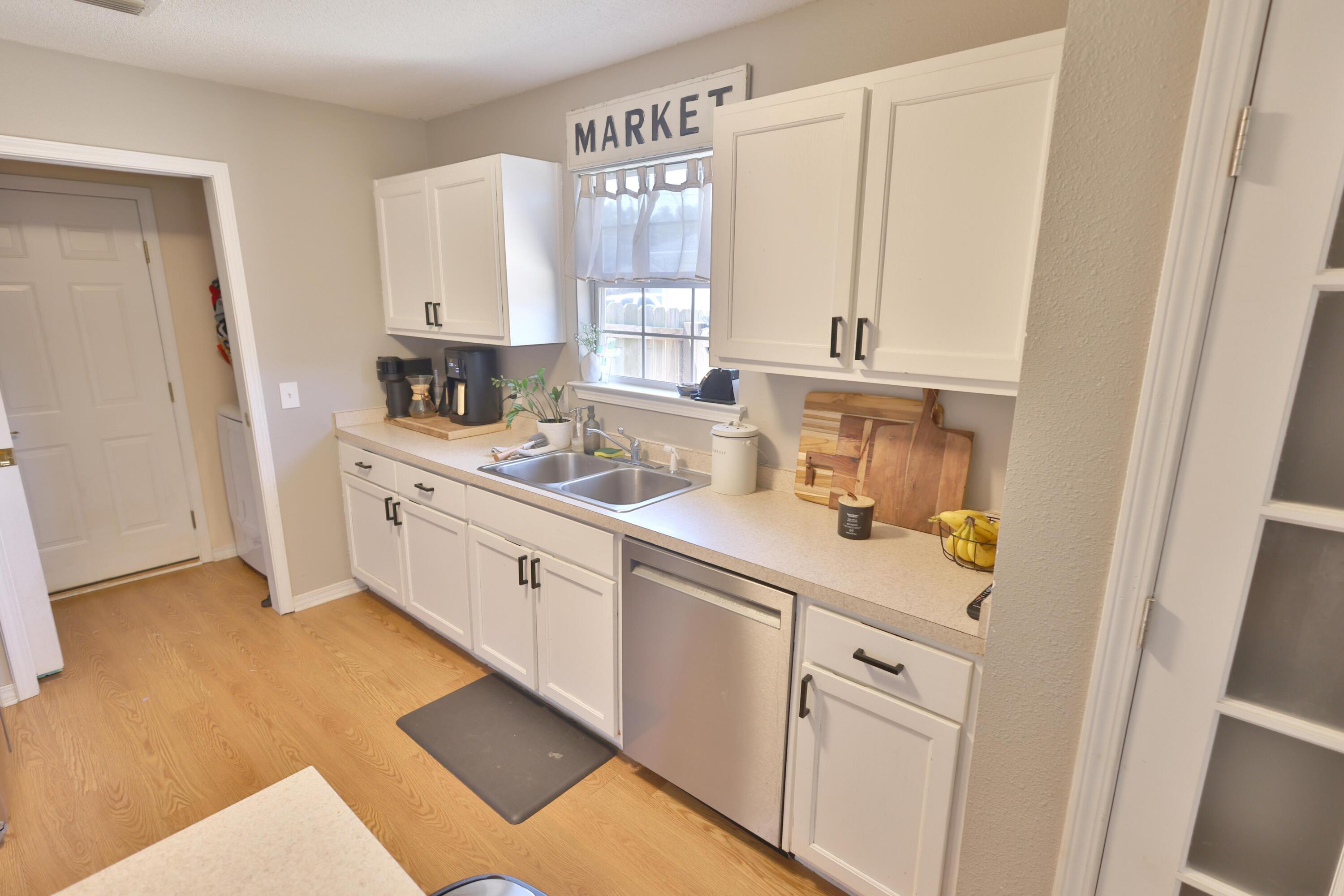8140 Menorca Street Navarre FL 32566