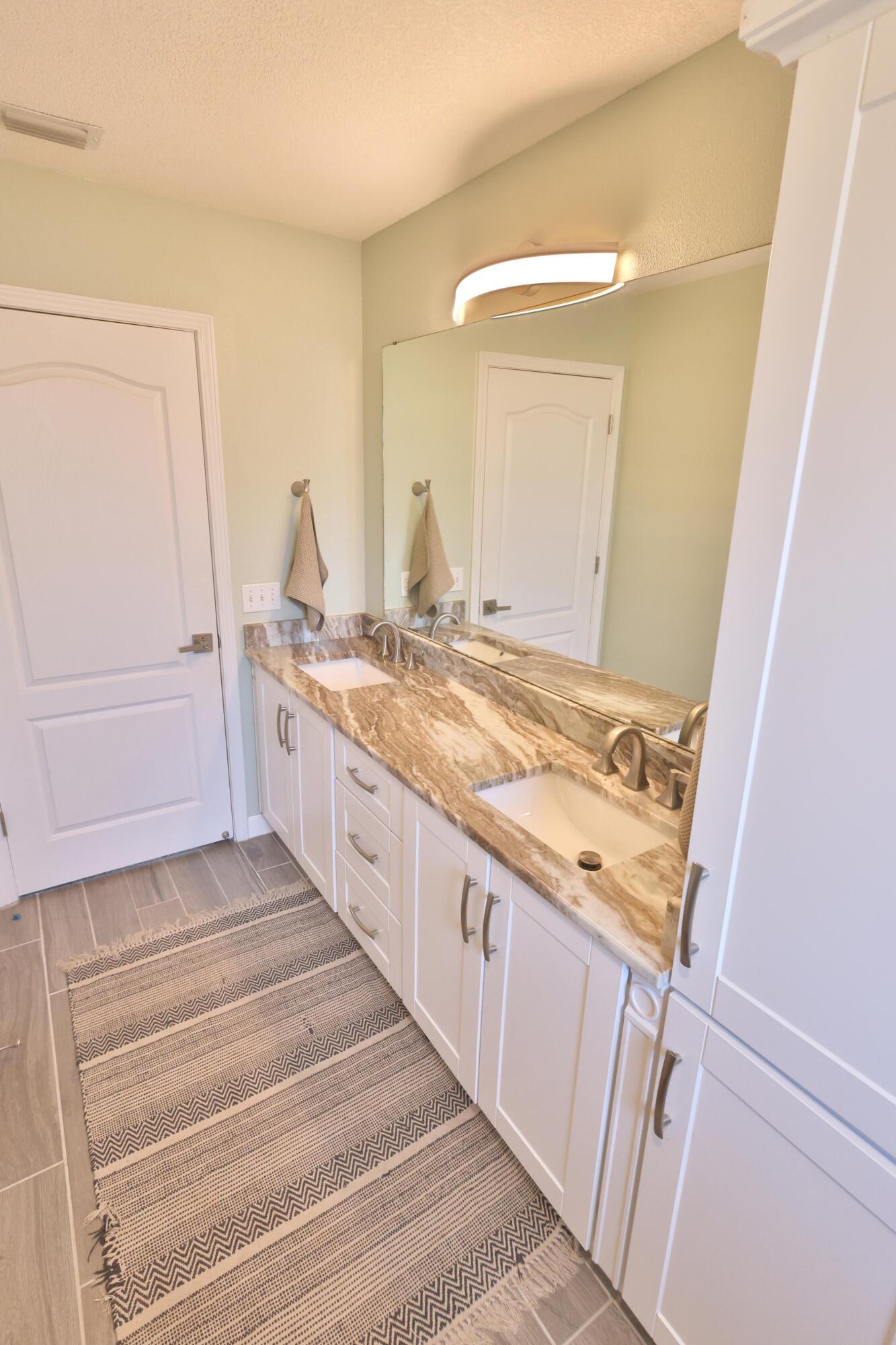 8140 Menorca Street Navarre FL 32566