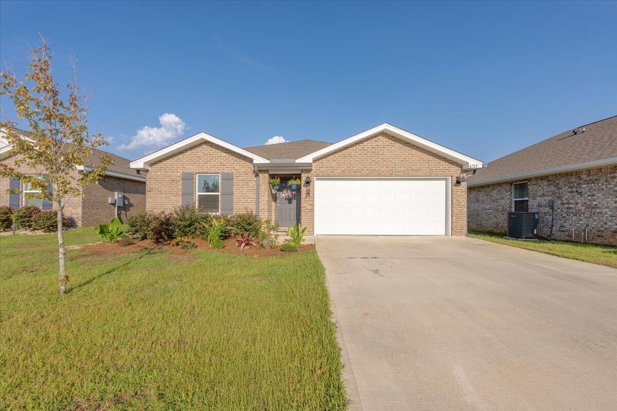4749 Airmen Drive Crestview FL 32539