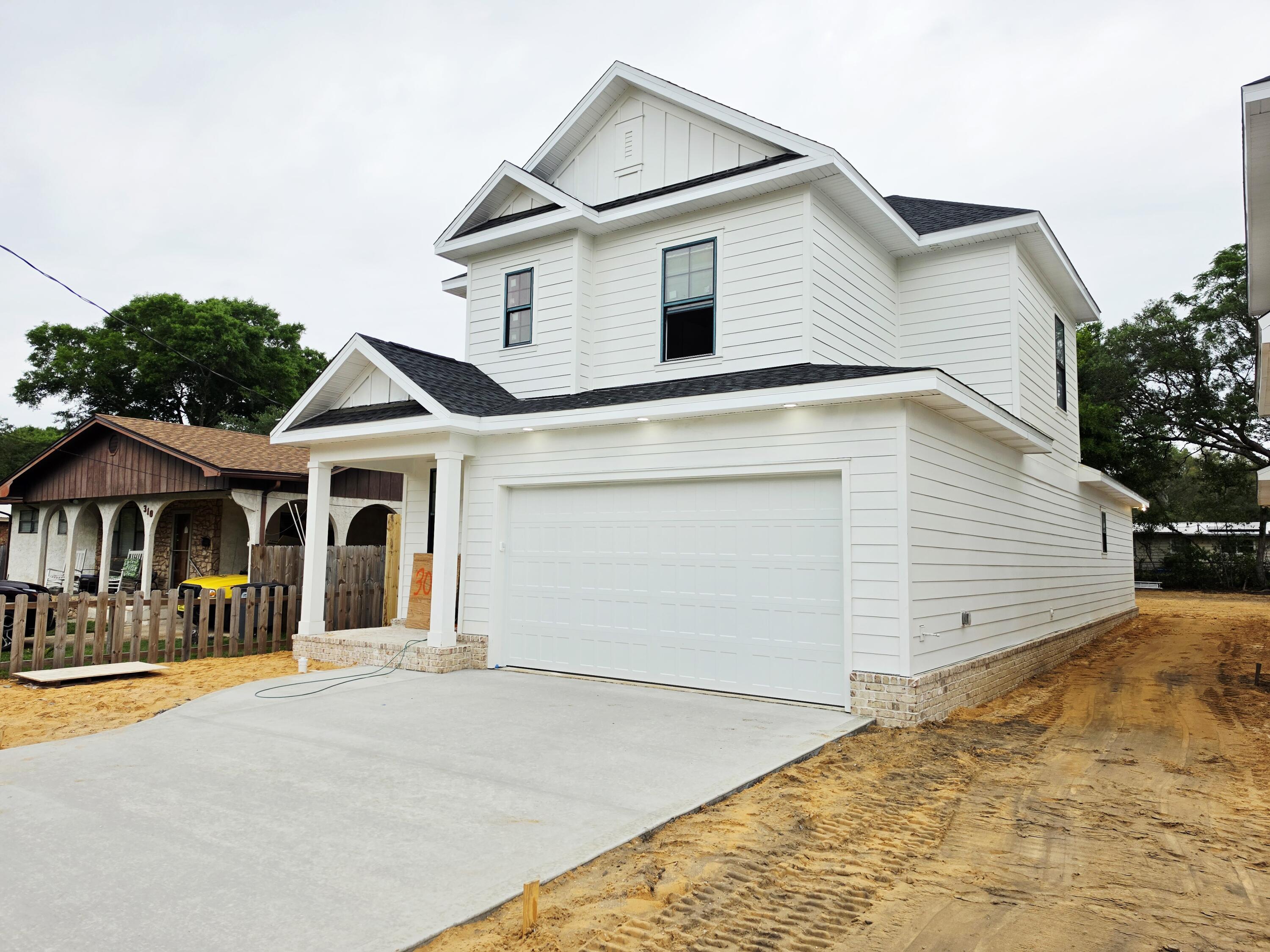 308 B Okaloosa Avenue Valparaiso FL 32580