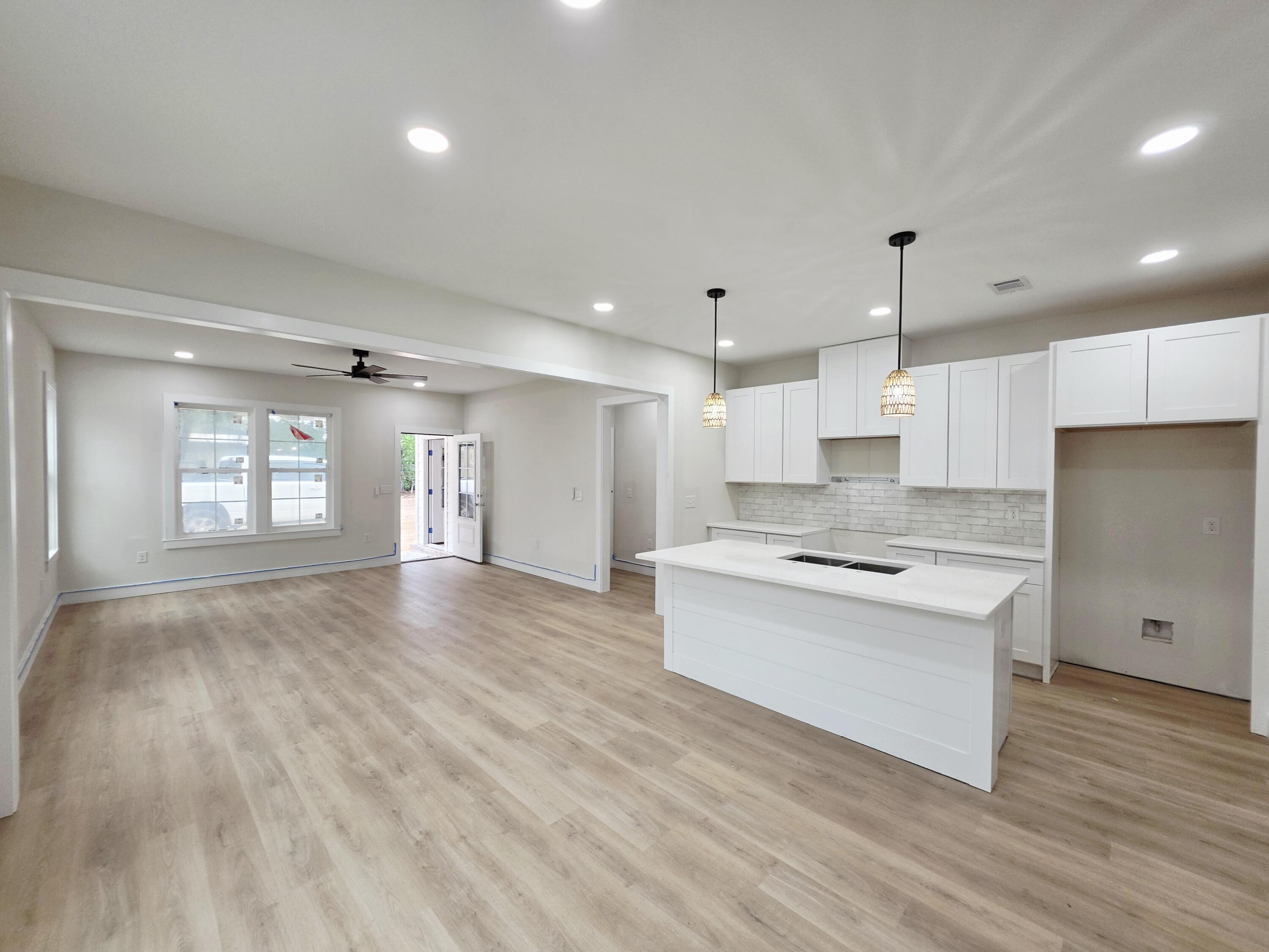 308 B Okaloosa Avenue Valparaiso FL 32580