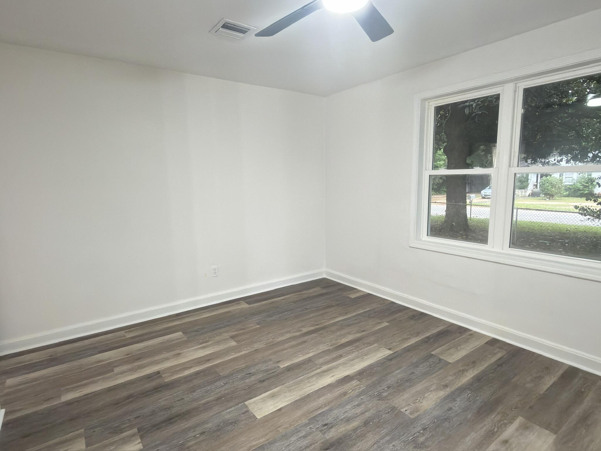 215 E 3rd Avenue Crestview FL 32536