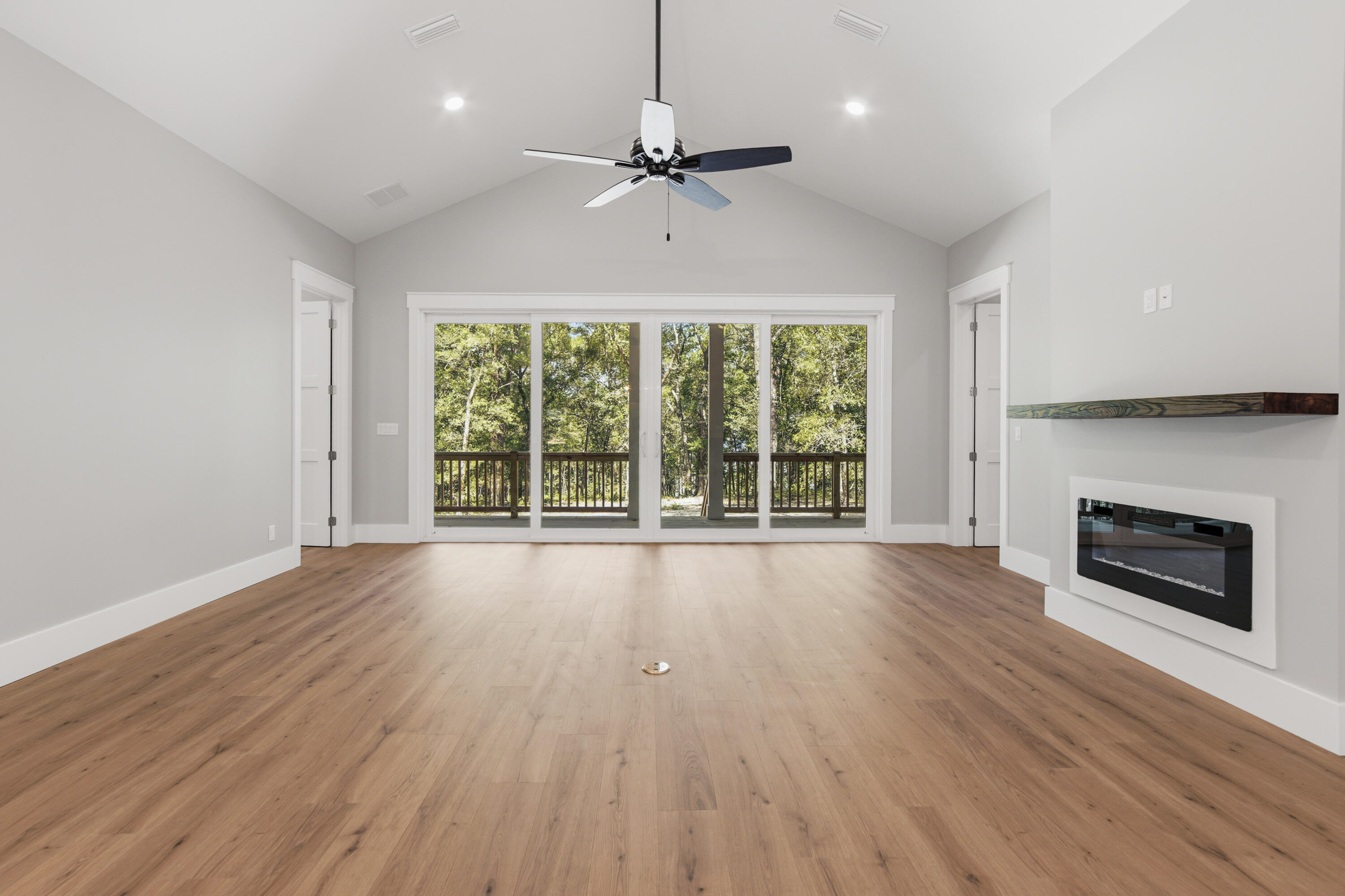 15 Holly Lake Court Defuniak Springs FL 32433