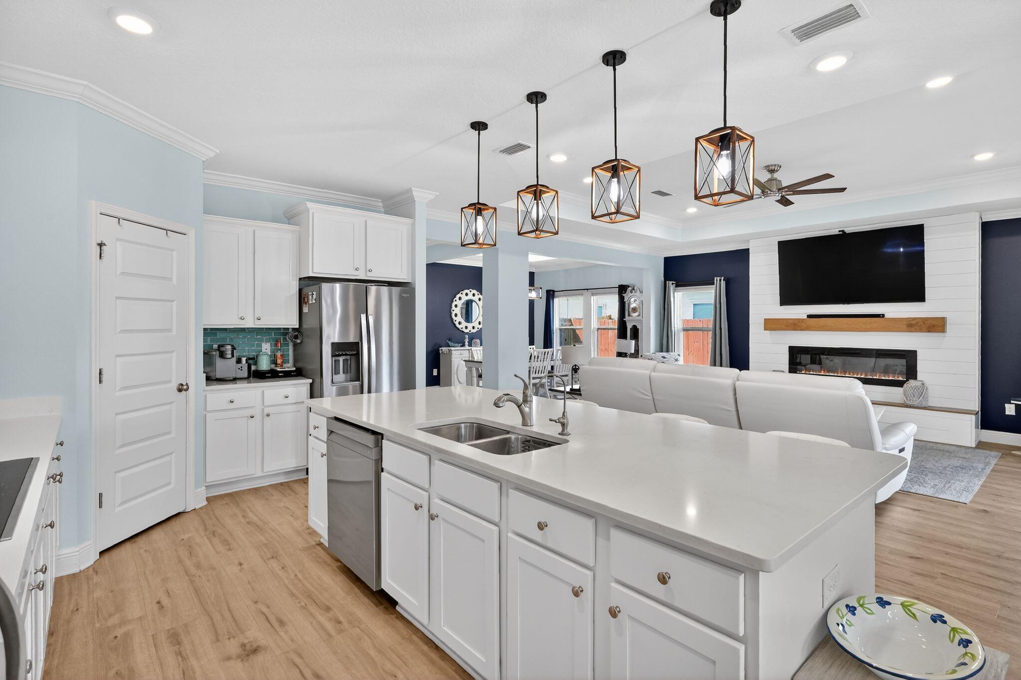 27 E Oak Trees Lane Freeport FL 32439